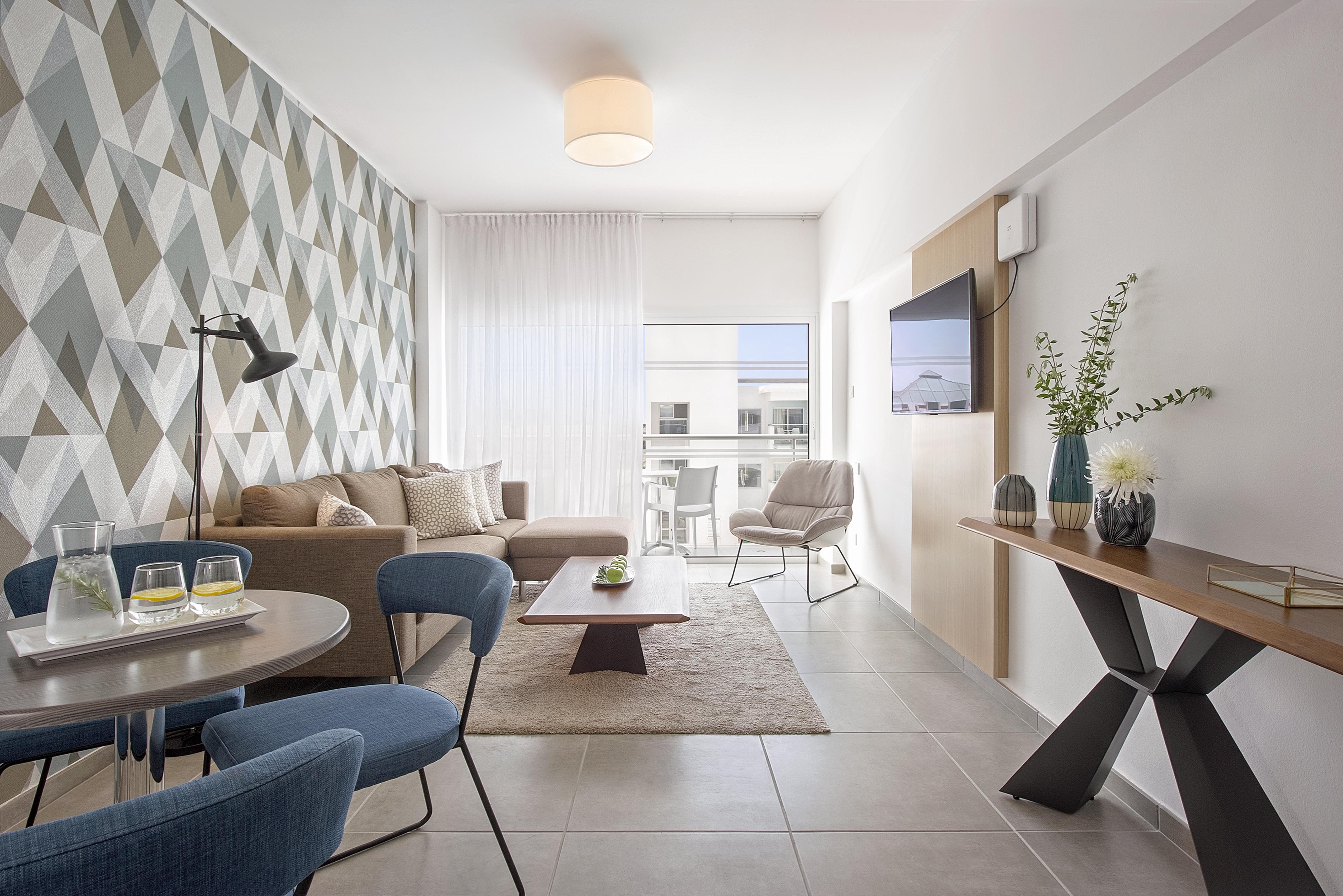 Sofianna Hotel Apartments Paphos ภายนอก รูปภาพ