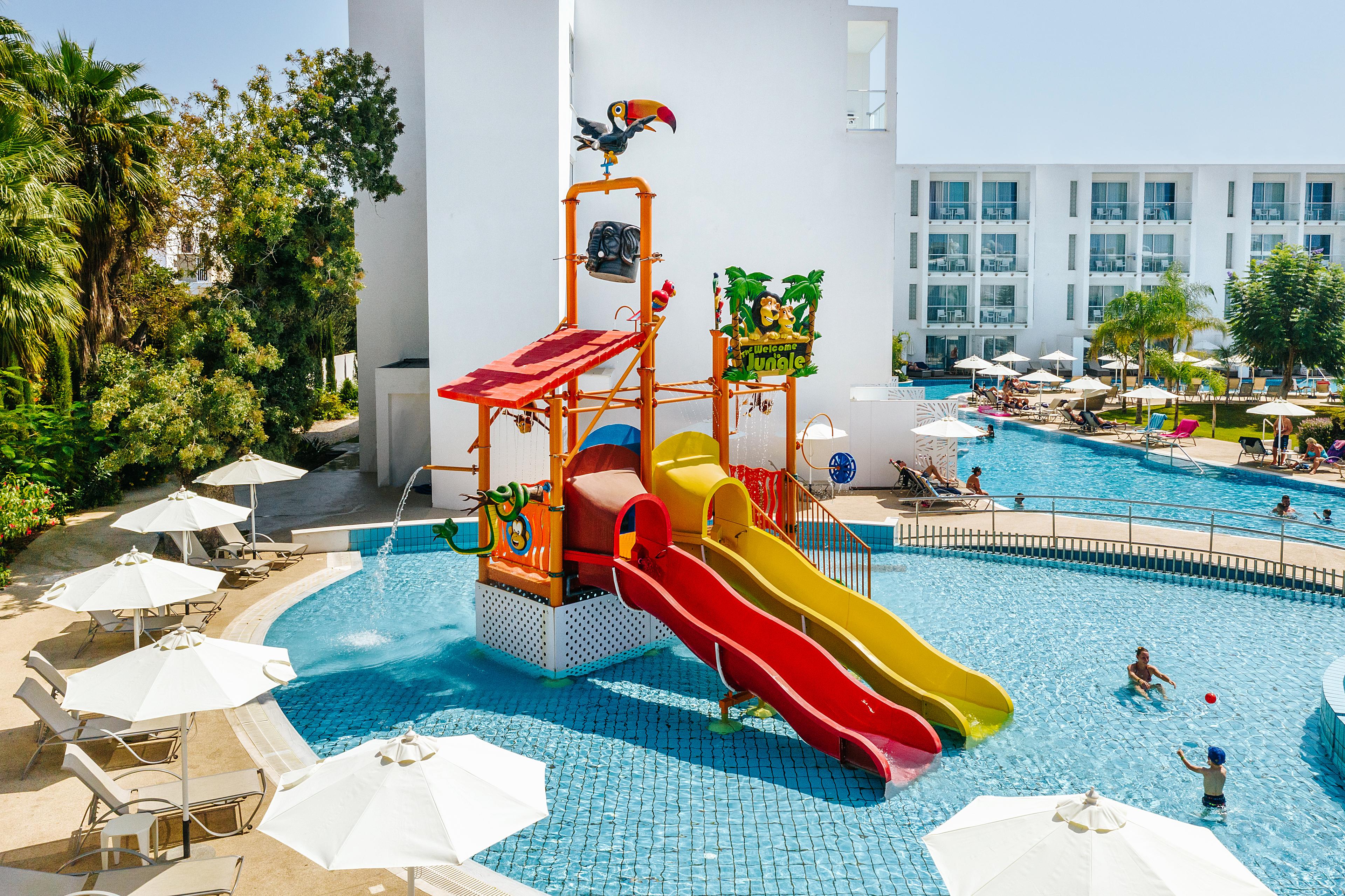 Sofianna Hotel Apartments Paphos ภายนอก รูปภาพ