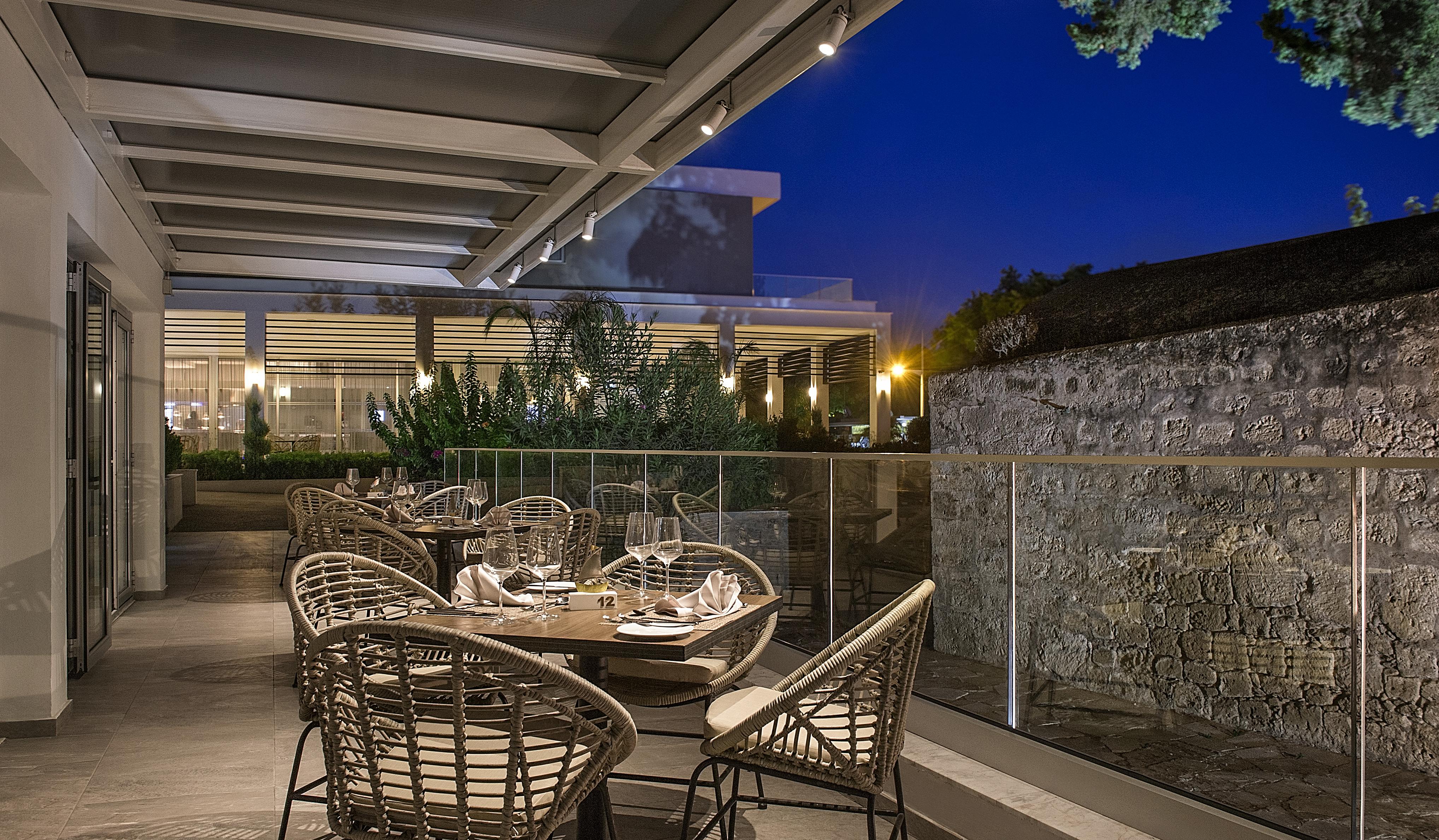 Sofianna Hotel Apartments Paphos ภายนอก รูปภาพ